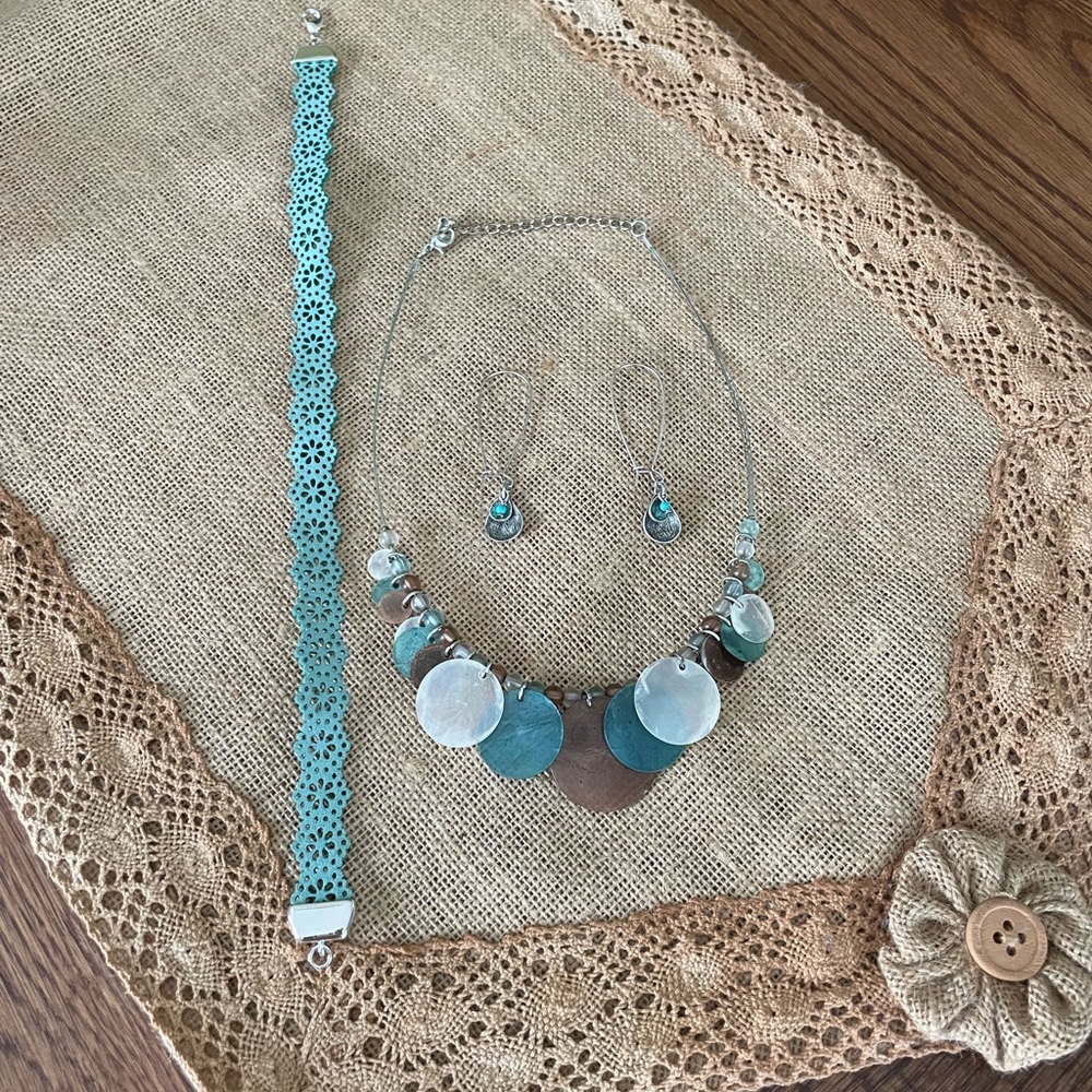 Premier Designs wrap bracelet, fish hook earrings, adjustable necklace set